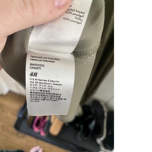 H&M Gold/Bronze Maxi Dress (Size 6 US) - Picture 7 of 7